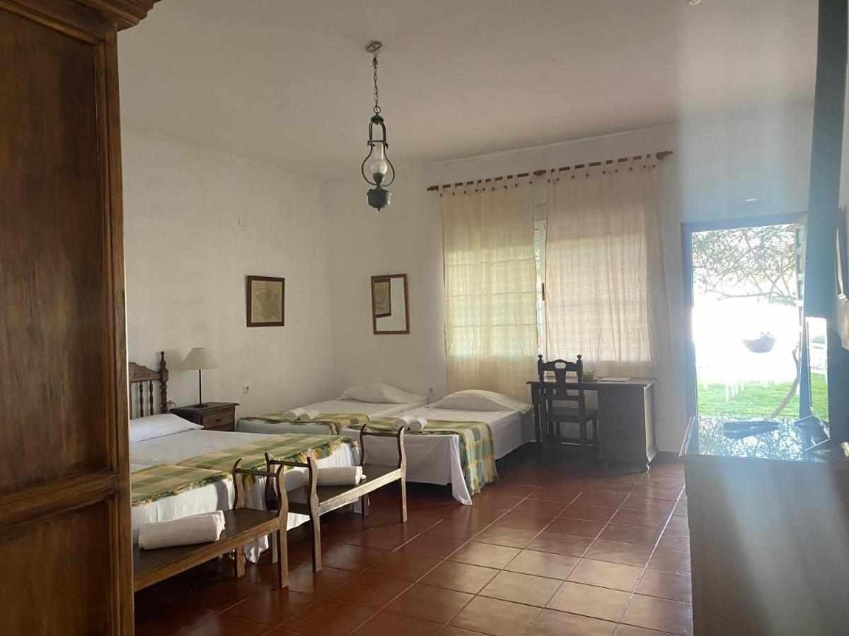 Hotel Rural Villa Torreaguila บาดาฮอส ภายนอก รูปภาพ