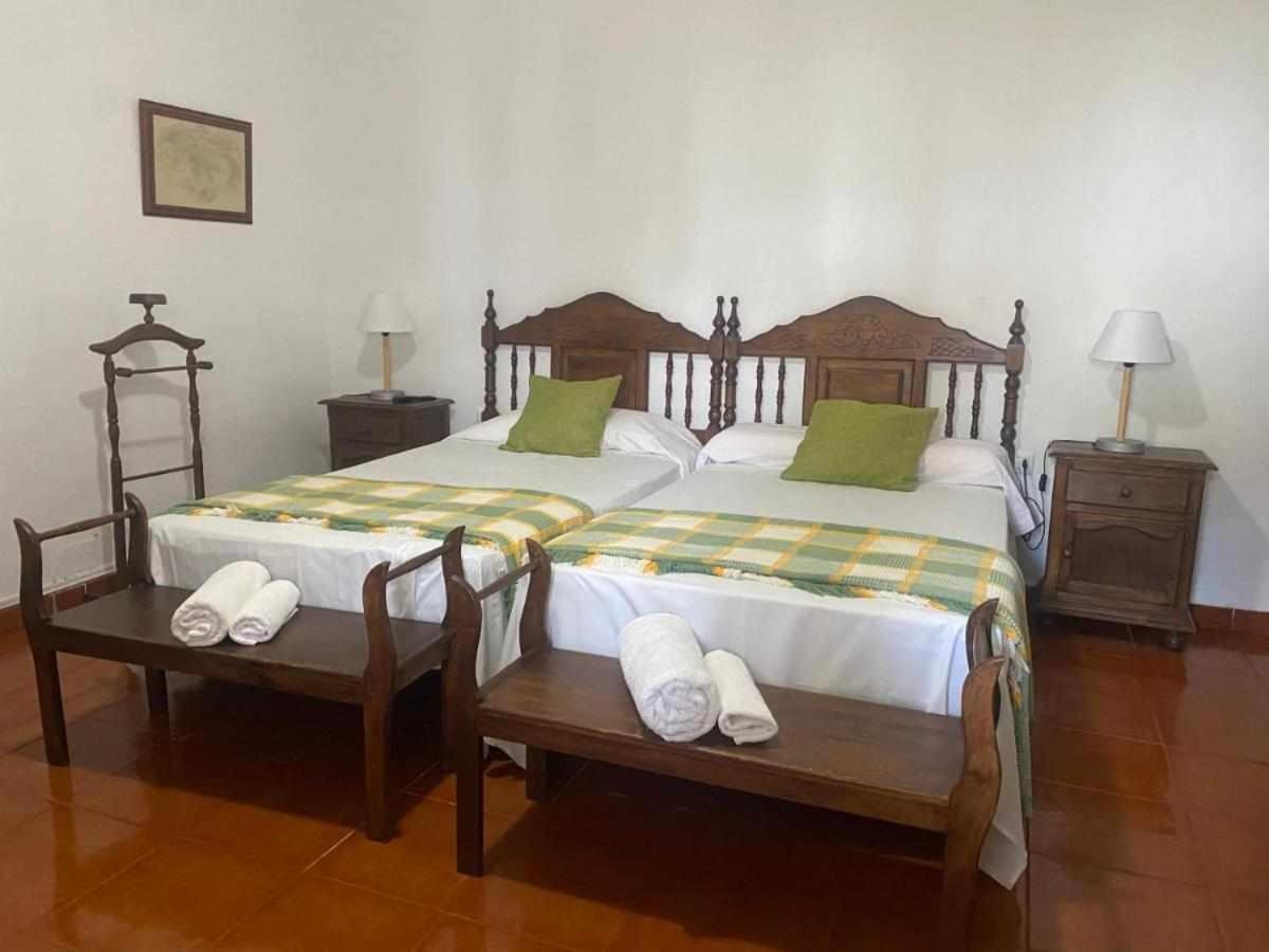 Hotel Rural Villa Torreaguila บาดาฮอส ภายนอก รูปภาพ